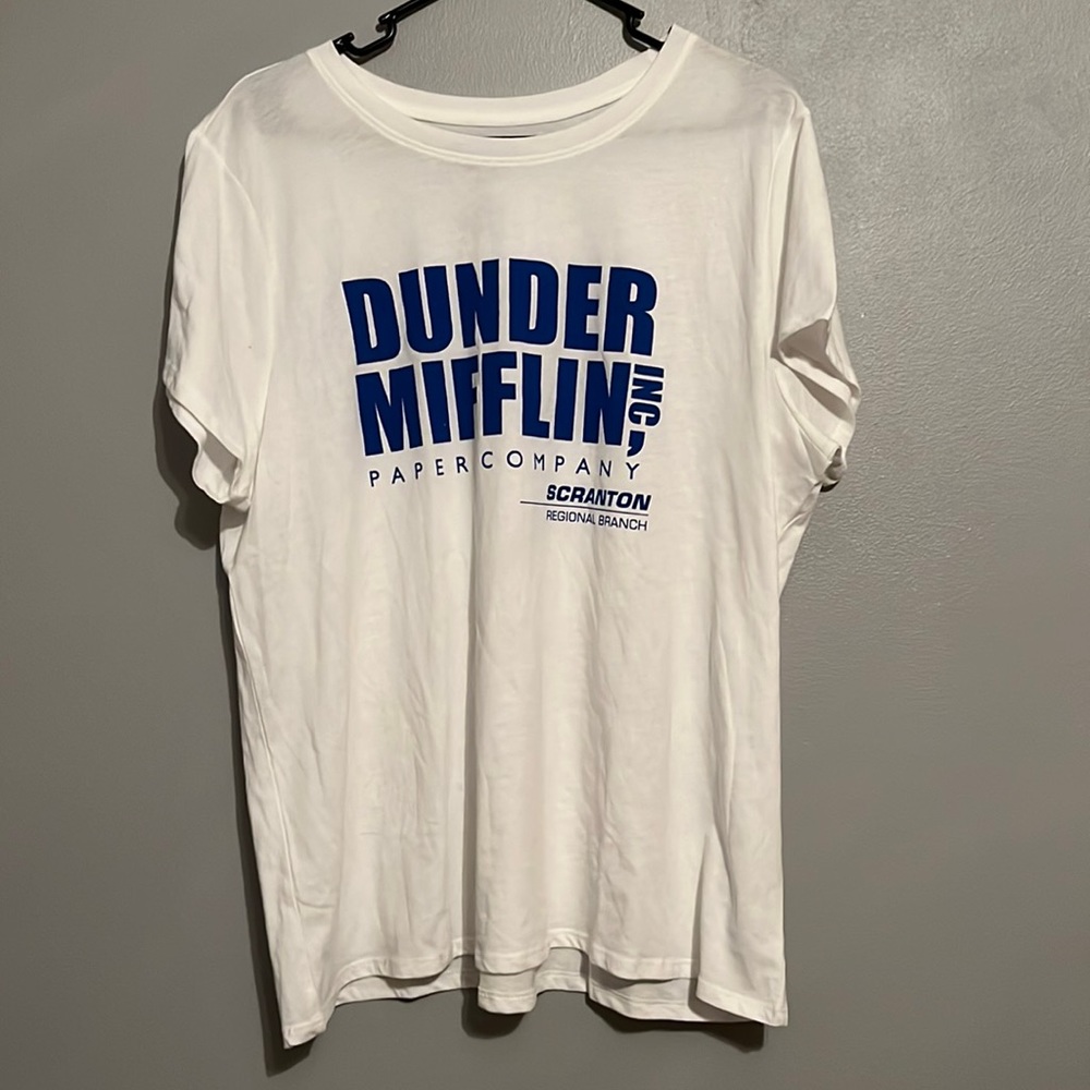 NWOT The Office Dundee Mifflin T-Shirt